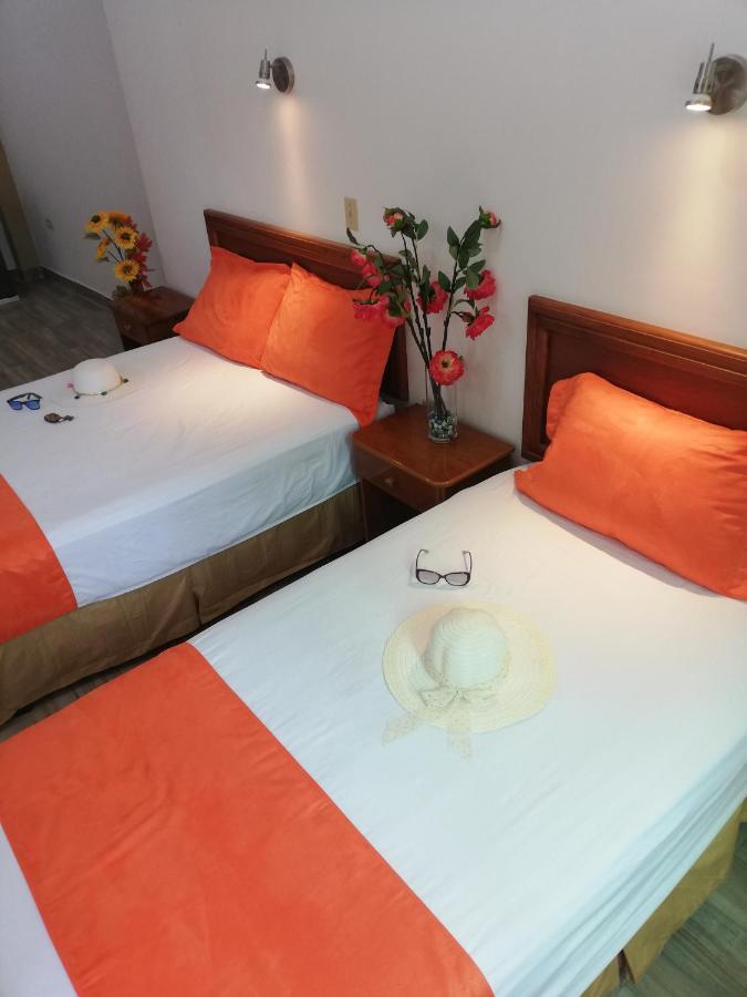 פורטו איורה Hostal Espana מראה חיצוני תמונה