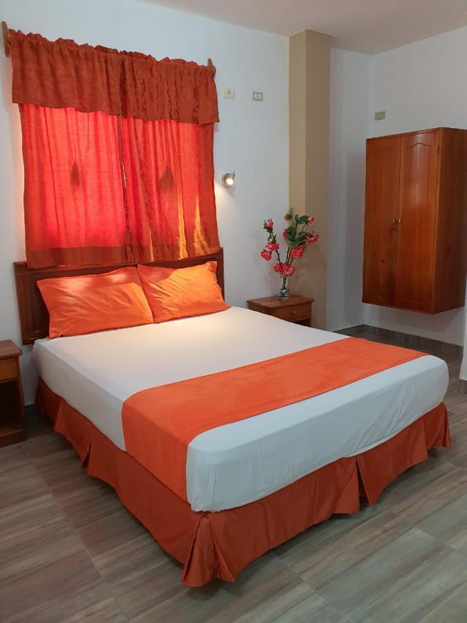 פורטו איורה Hostal Espana מראה חיצוני תמונה